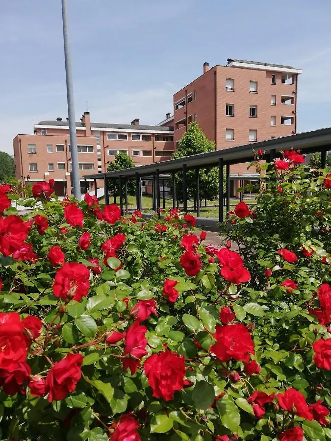 Parri 33 Bologna Fiera 4+1 Guest Parking On Demandアパートメント 0*,  イタリア