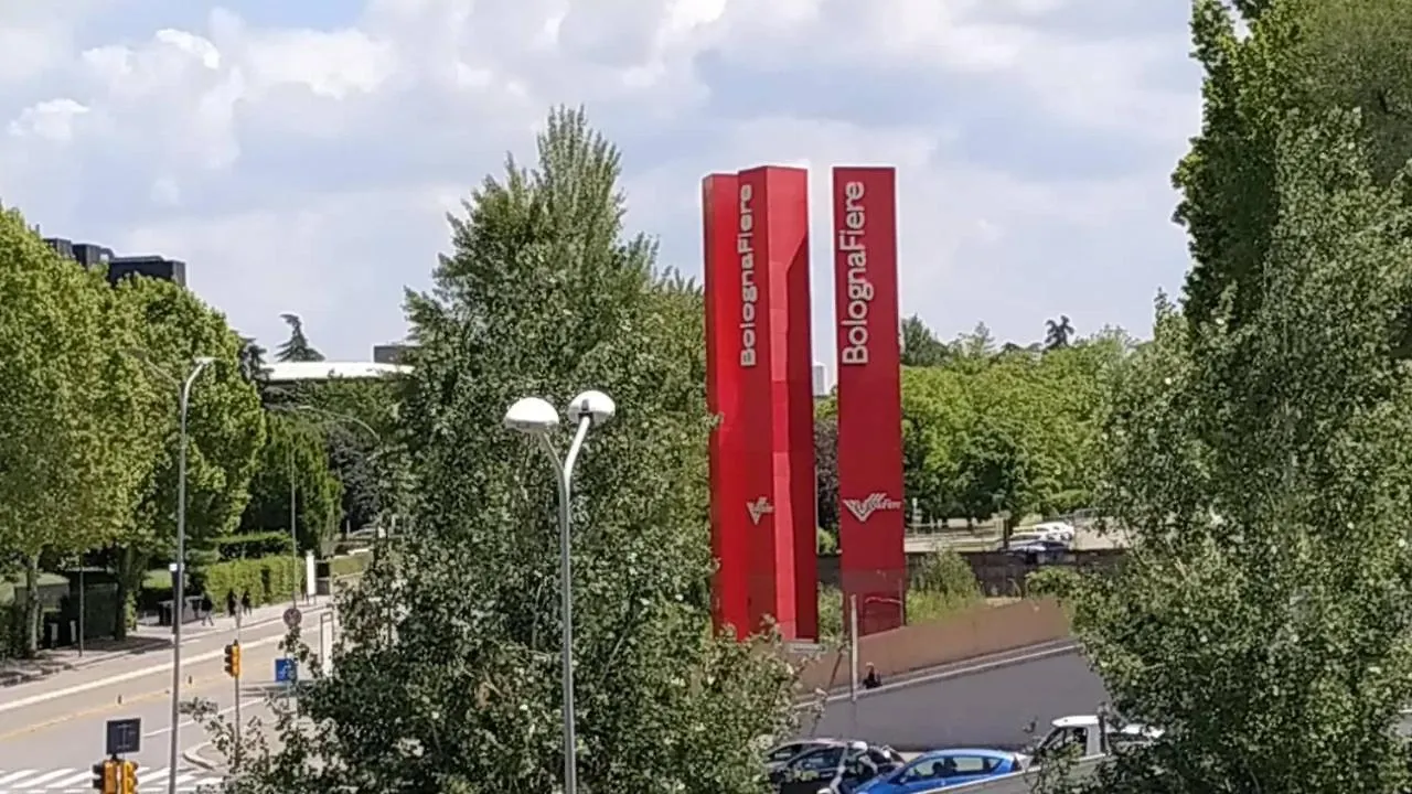 Parri 33 Bologna Fiera 4+1 Guest Parking On Demand Appartement 0*,