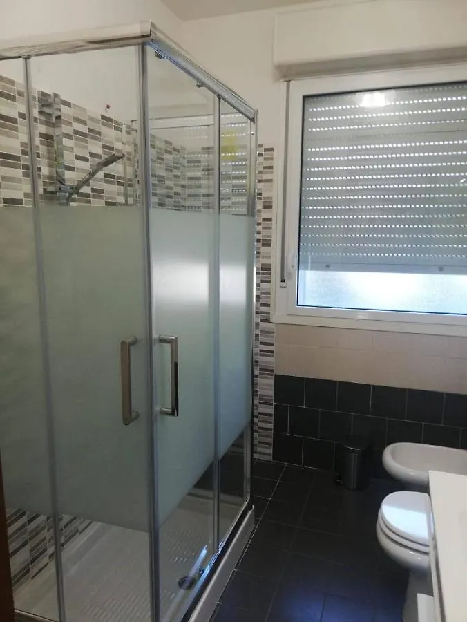 Parri 33 Bologna Fiera 4+1 Guest Parking On Demand Appartement 0*,