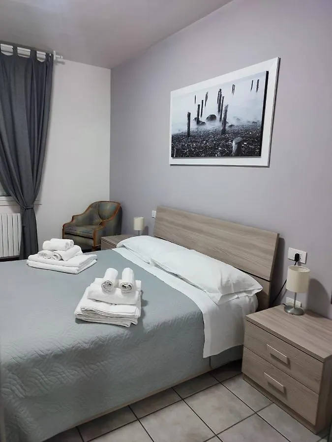 Parri 33 Bologna Fiera 4+1 Guest Parking On Demand Appartement Italië
