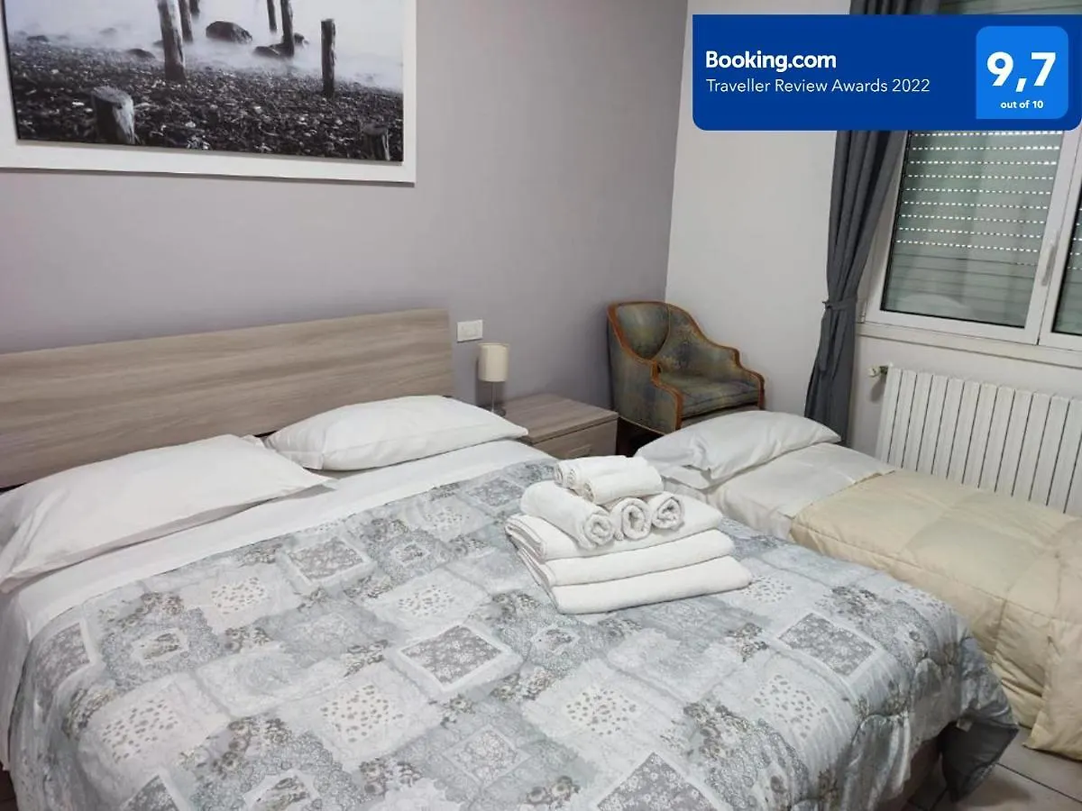 Parri 33 Bologna Fiera 4+1 Guest Parking On Demand Appartement